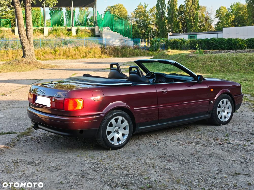 Audi 80 2.3 E - 4