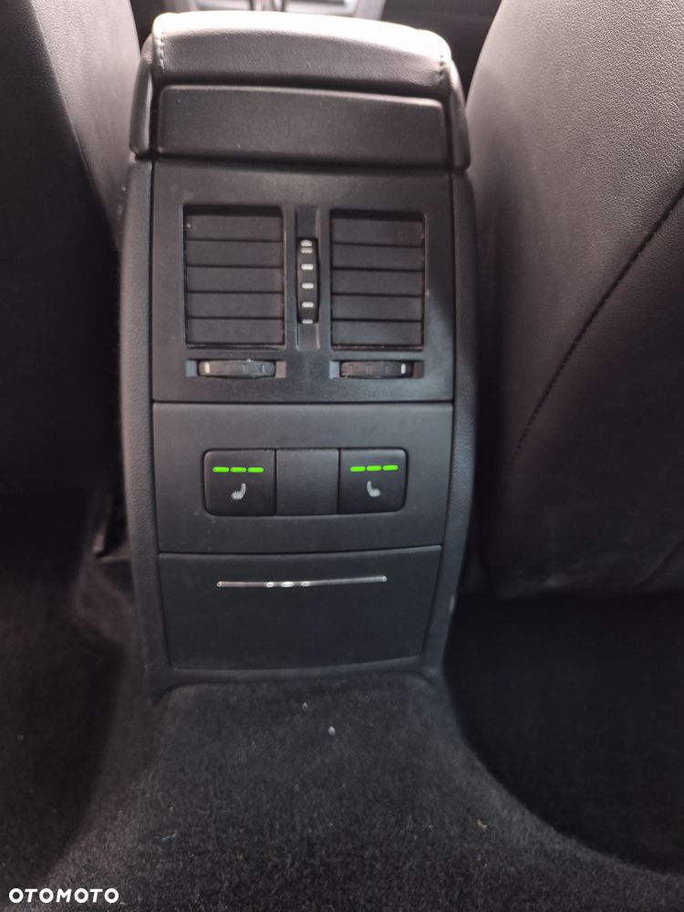 Skoda Octavia 2.0 TDI DPF RS - 18