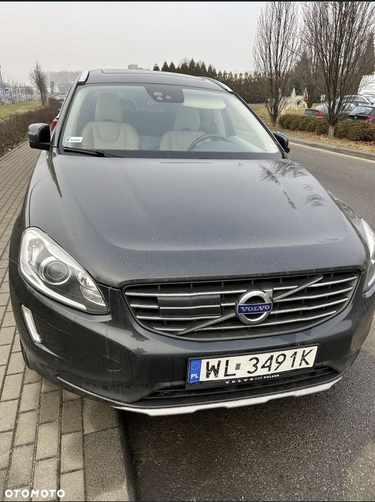 Volvo XC 60 D4 AWD Momentum - 2