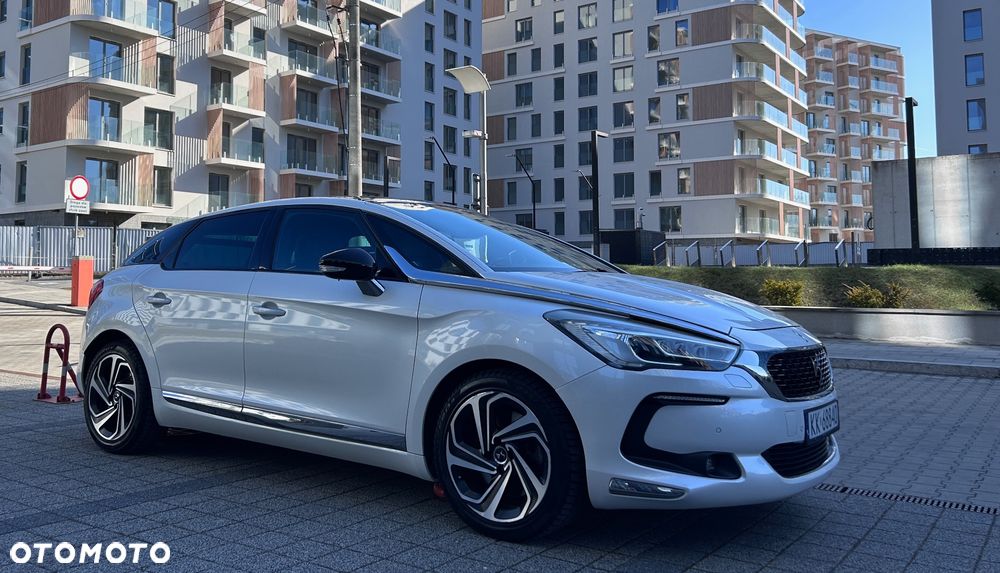 DS Automobiles DS 5 - 5