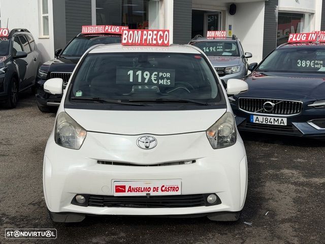 Toyota iQ 1.0 + - 10