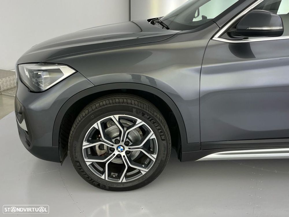 BMW X1 16 d sDrive Advantage Auto — fotografia 18