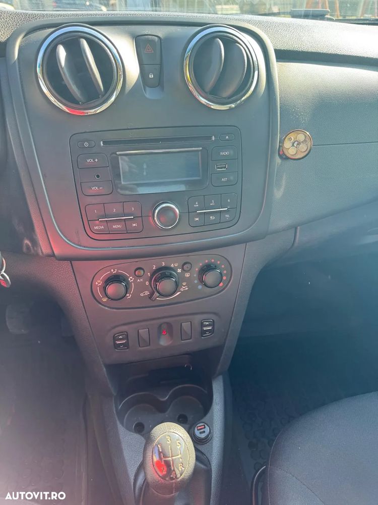 Dacia Logan - 12