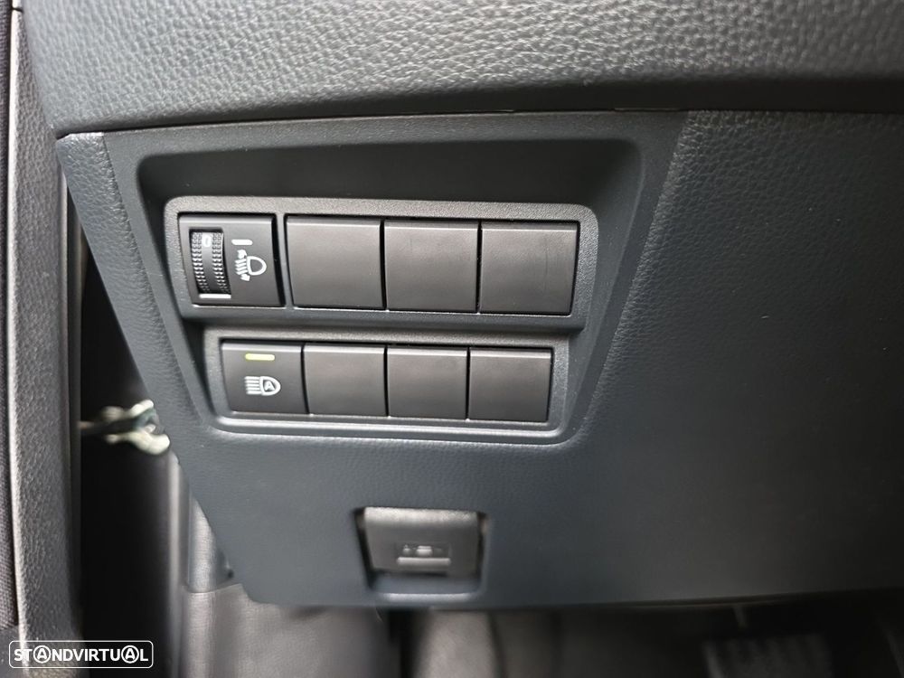 Toyota Yaris 1.5 HDF Comfort Plus - 13