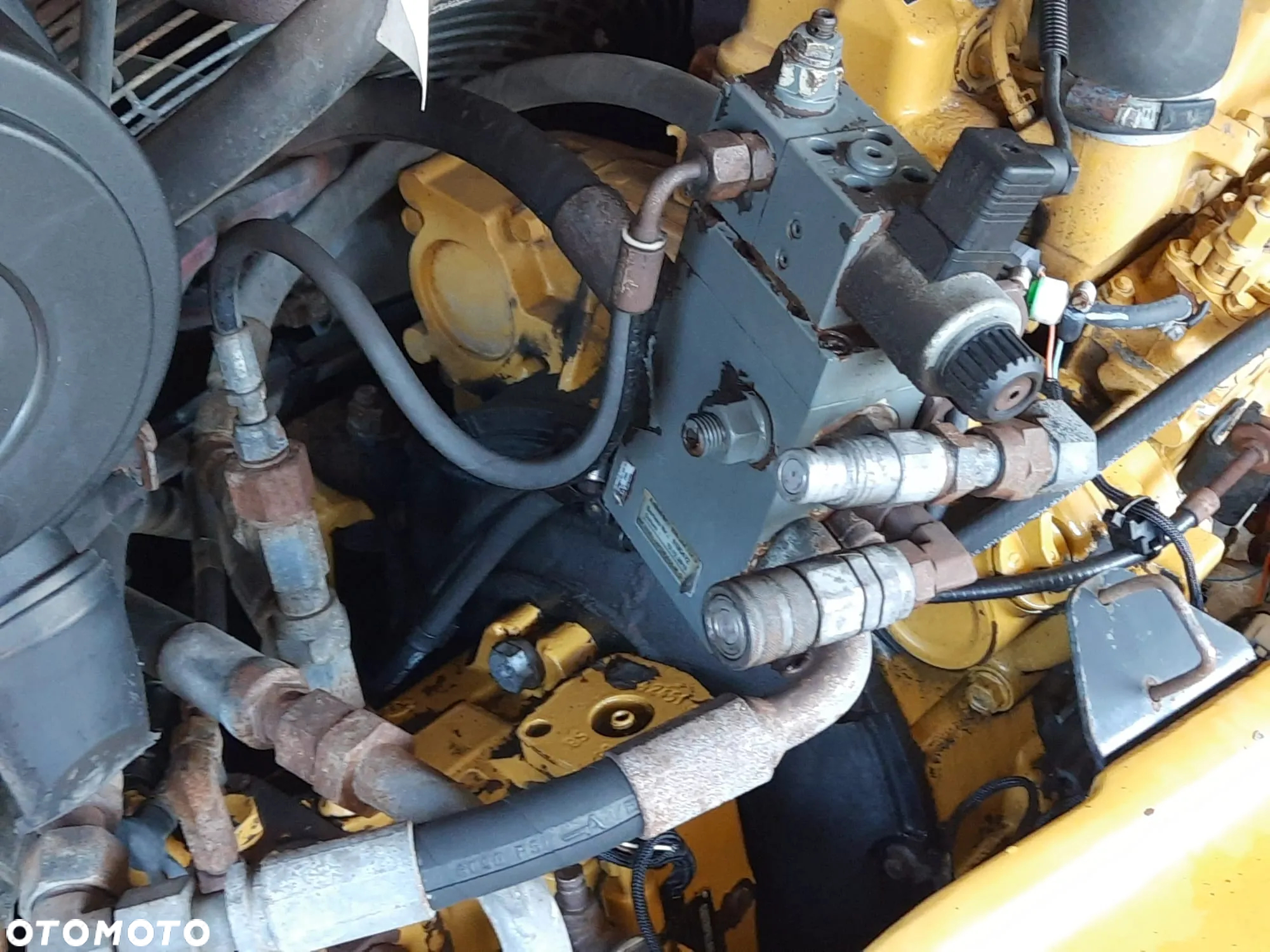 Caterpillar 906 H2 (2014r) 907 908 H2 M 906 M - 8