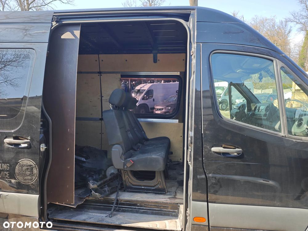 Mercedes-Benz SPRINTER - 2