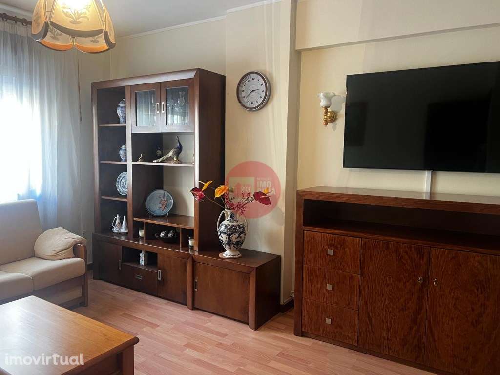 Apartamento T2 (Aver-o-mar) - Grande imagem: 4/17