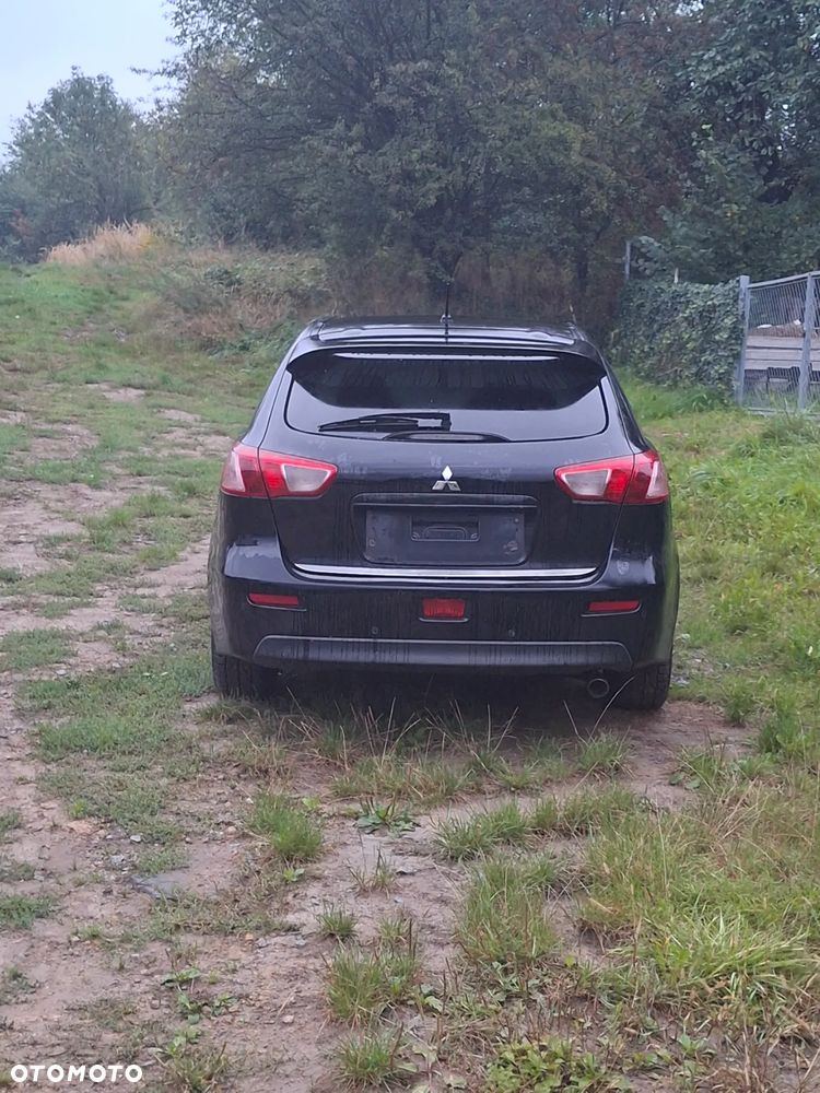 Mitsubishi Lancer - 2