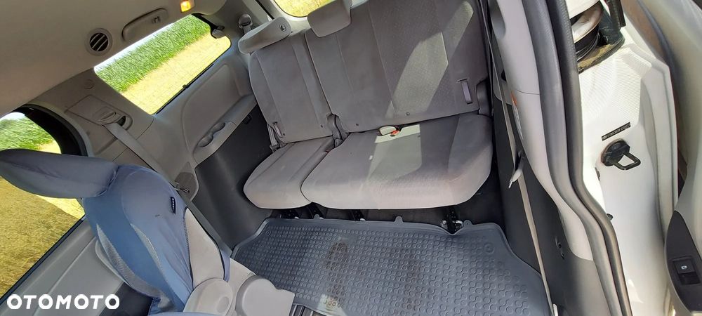 Toyota Sienna 3.5 V6 - 7