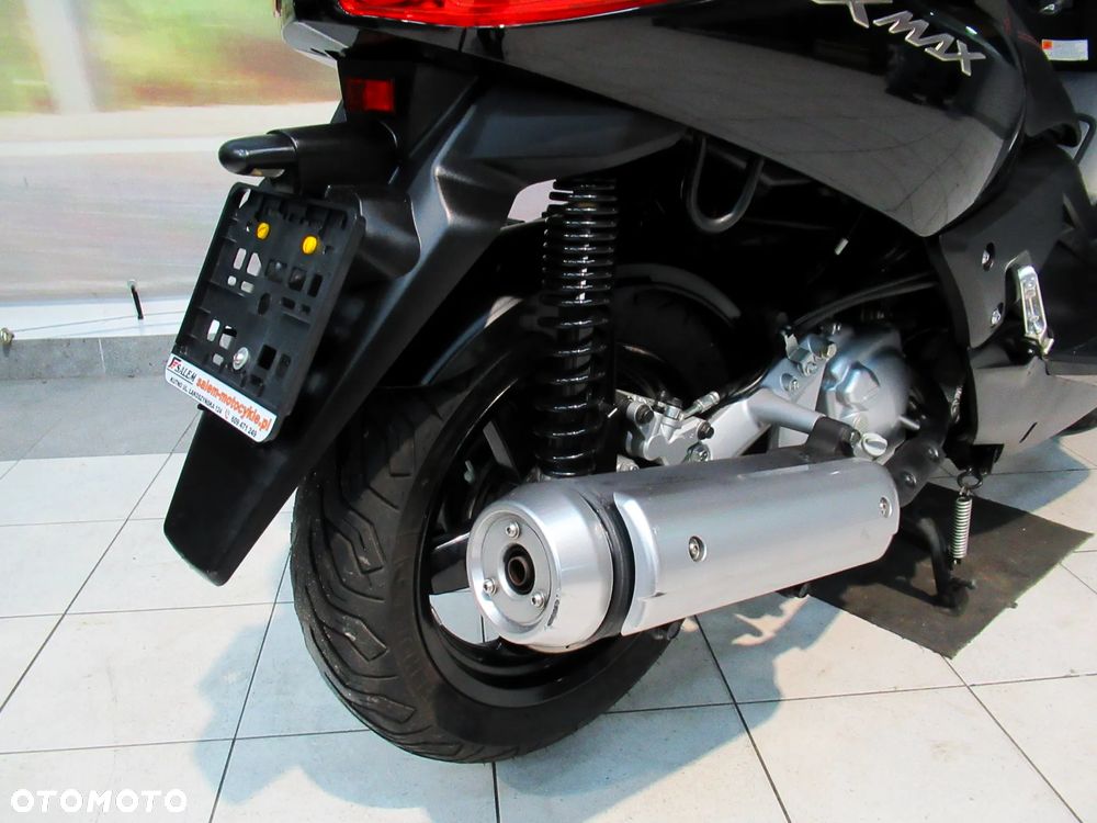 Yamaha X-max - 22