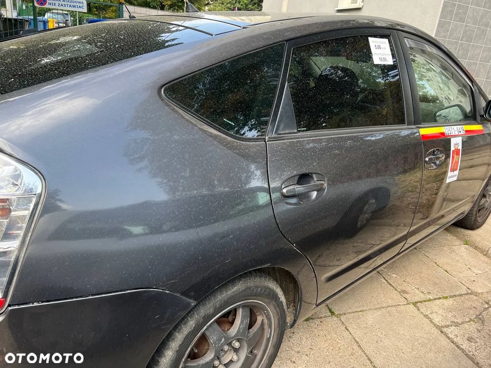 Toyota Prius 1.5 VVT-i Prestige - 4