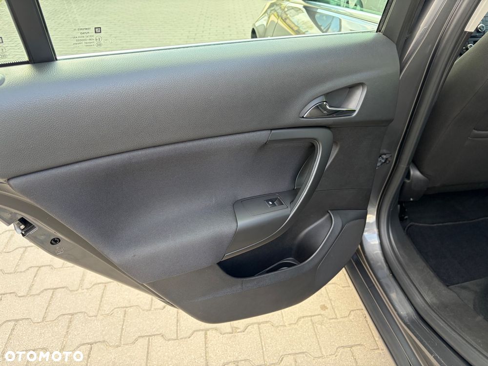 Opel Insignia 2.0 CDTI 150 Jahre - 37