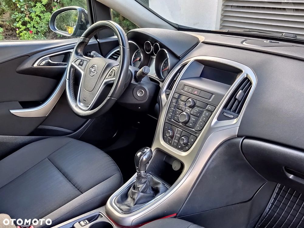 Opel Astra 1.4 Turbo Exklusiv - 13