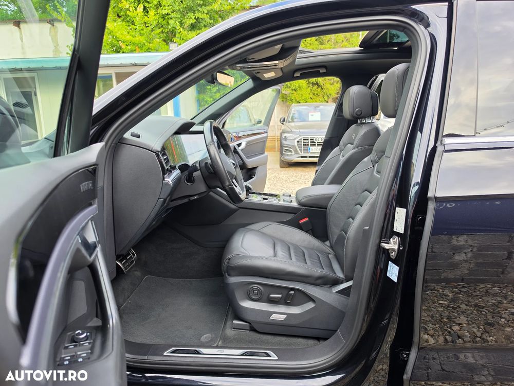 Volkswagen Touareg 3.0 V6 TDI SCR 4Motion Automatik R-Line - 21