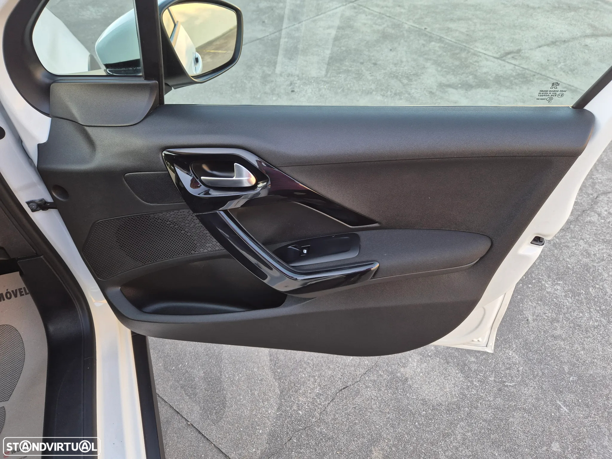 Peugeot 2008 1.2 PureTech Style - 41