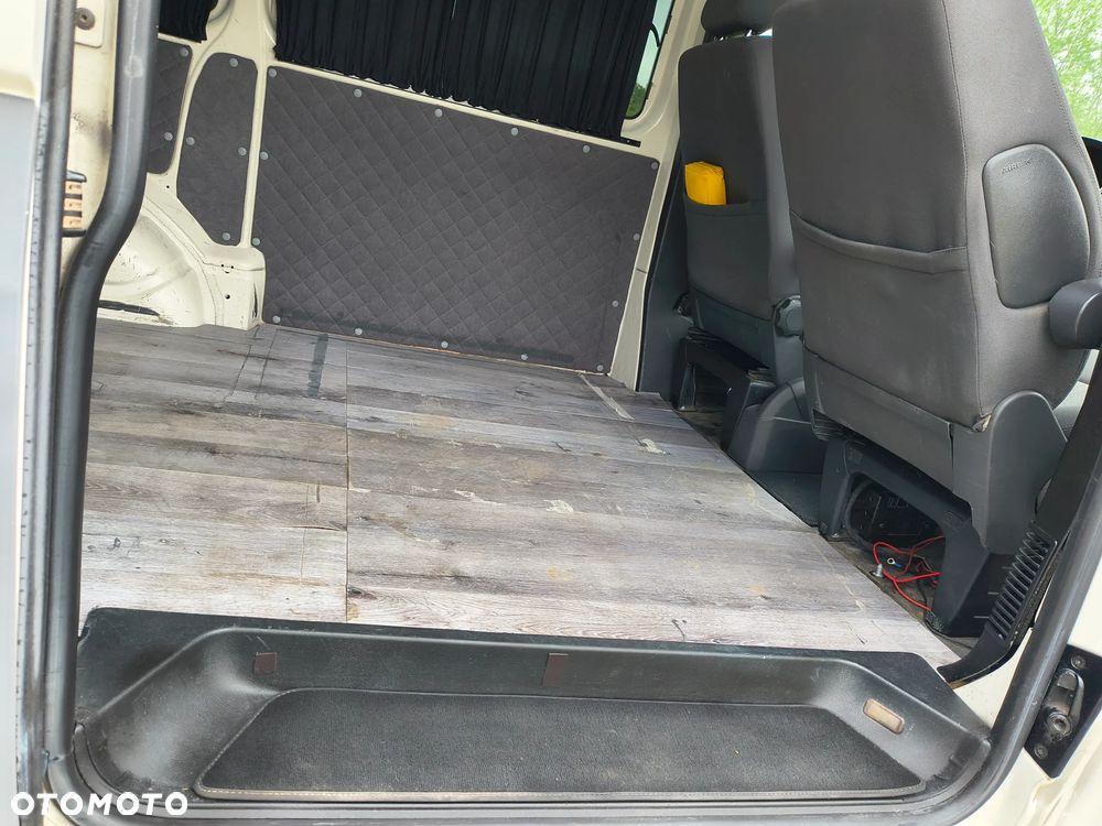 Volkswagen Caravela - 23
