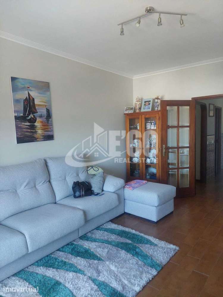 APARTAMENTO T2 C/3 FRENTES ESMORIZ - Vista 4