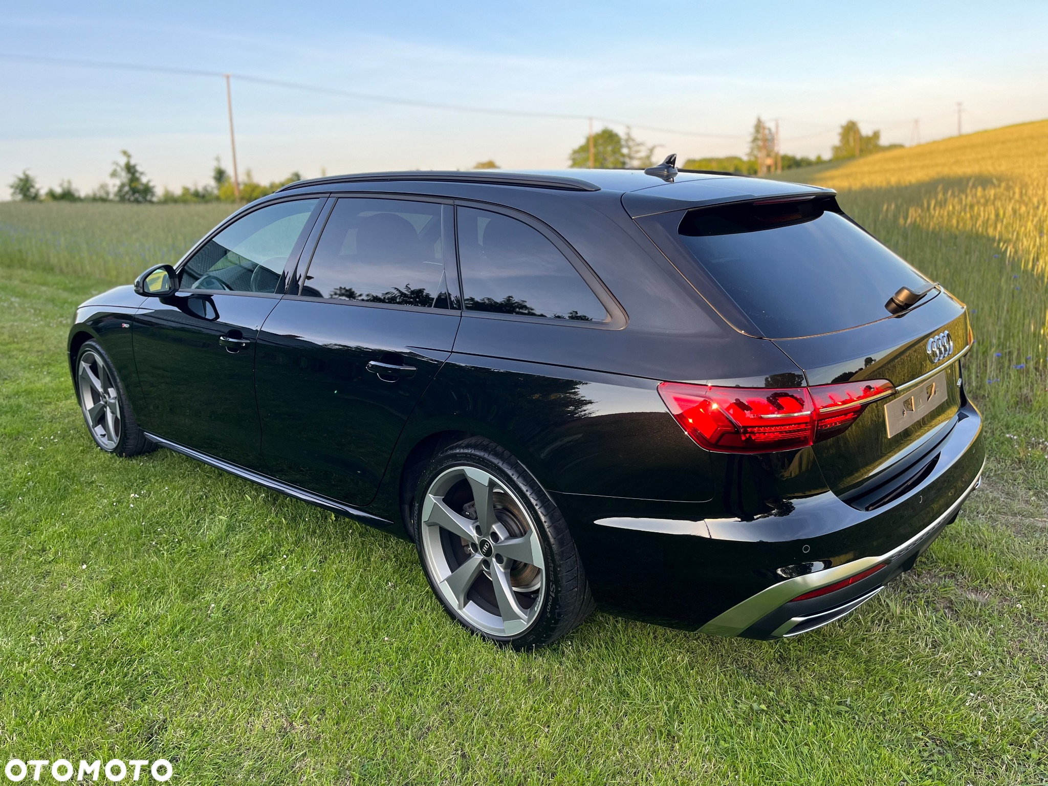 Audi A4 Avant 40 TFSI quattro S tronic S line - 18