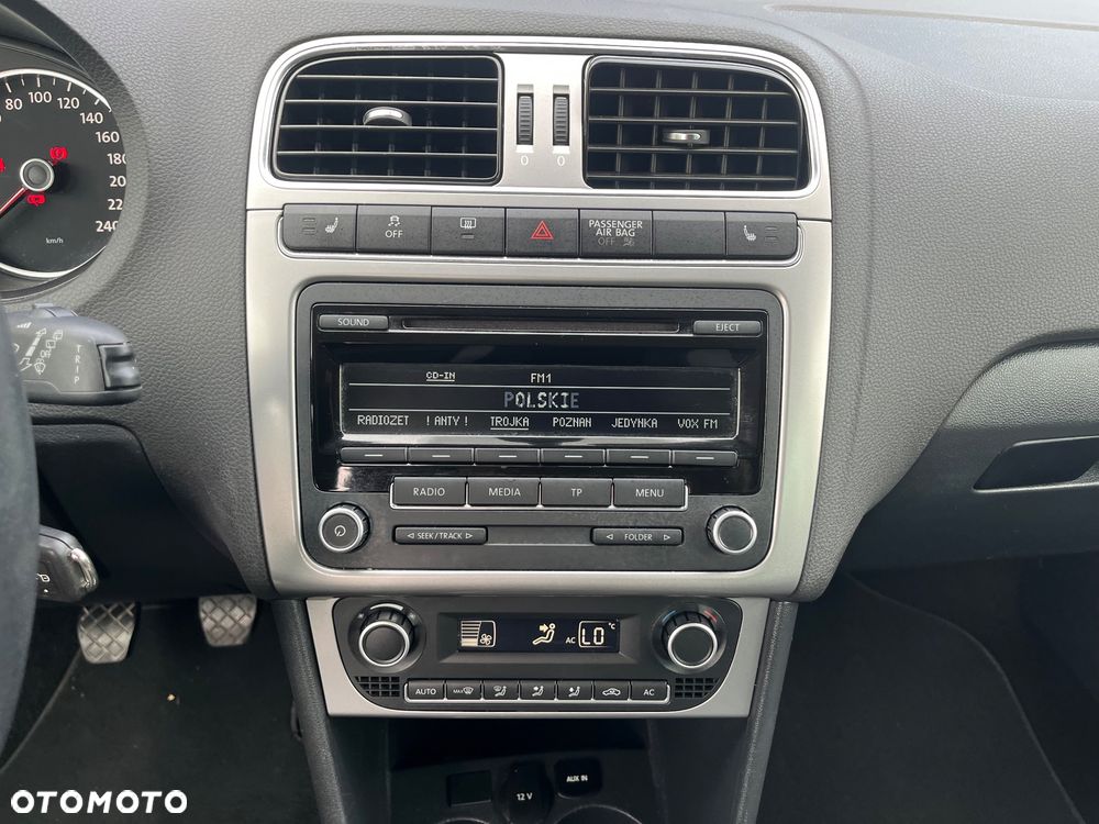 Volkswagen Polo 1.4 16V Comfortline - 18