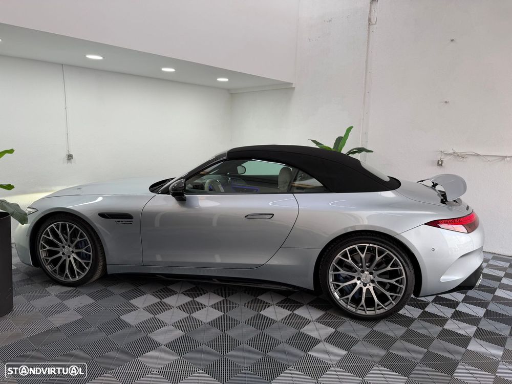 Mercedes-Benz SL 63 AMG 4Matic+ - 29