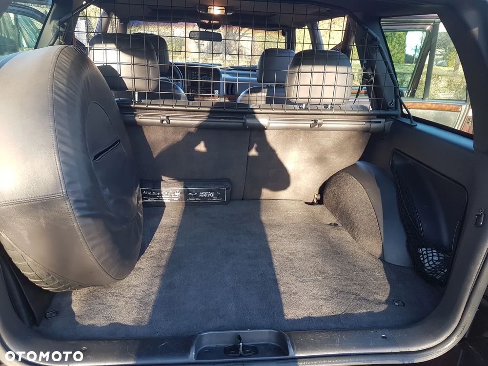 Jeep Grand Cherokee - 14