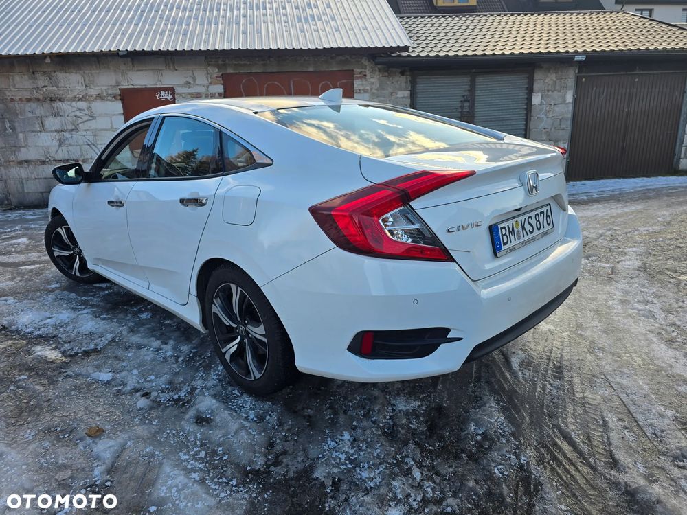 Honda Civic 1.5 i-VTEC Turbo CVT Executive - 29