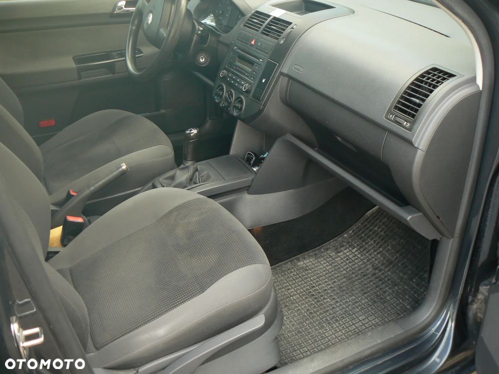 Volkswagen Polo 1.4 16V Trendline - 6