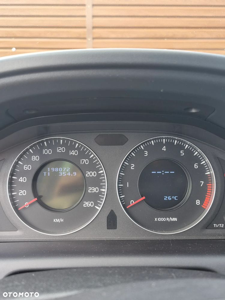 Volvo XC 60 - 30