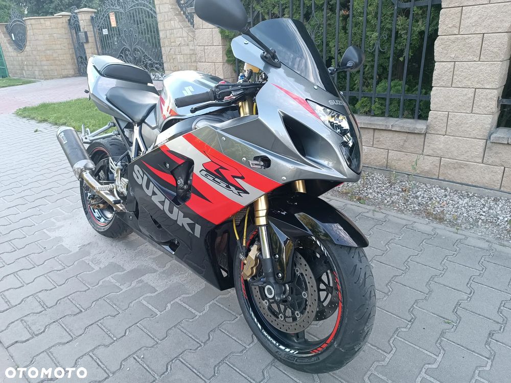Suzuki GSX-R - 33