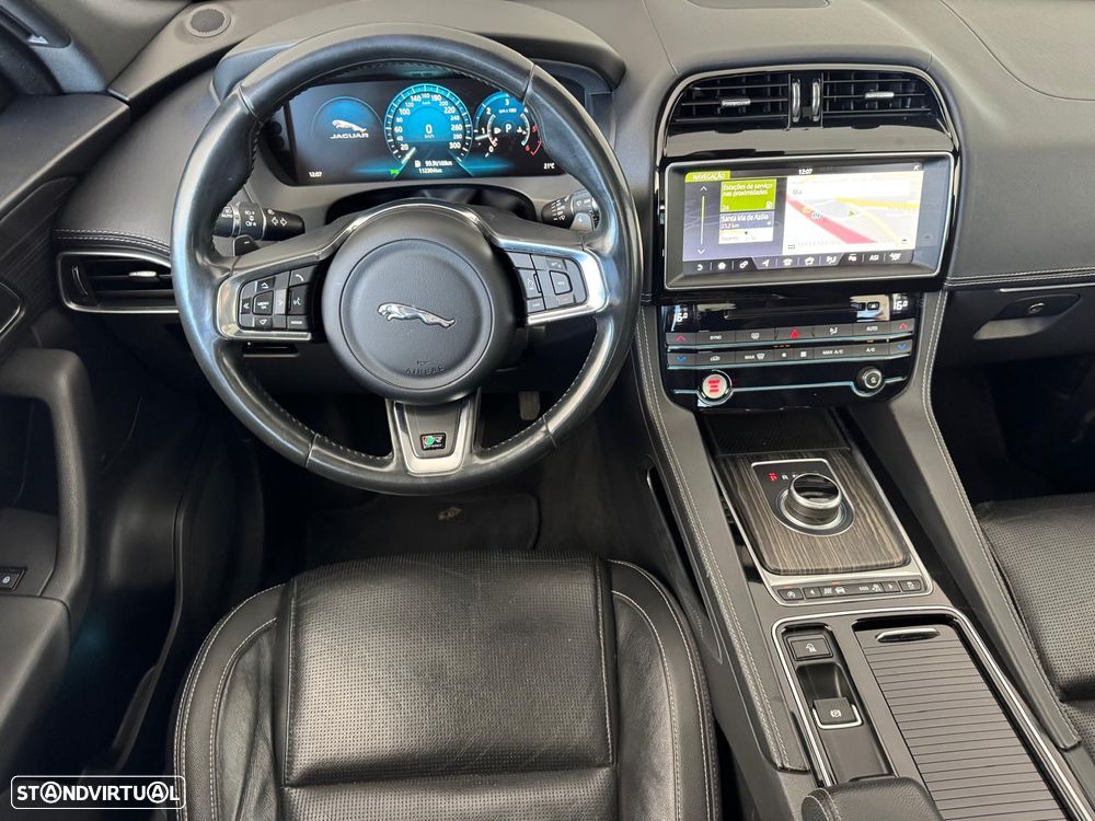 Jaguar F-Pace 20d Aut. Pure - 21