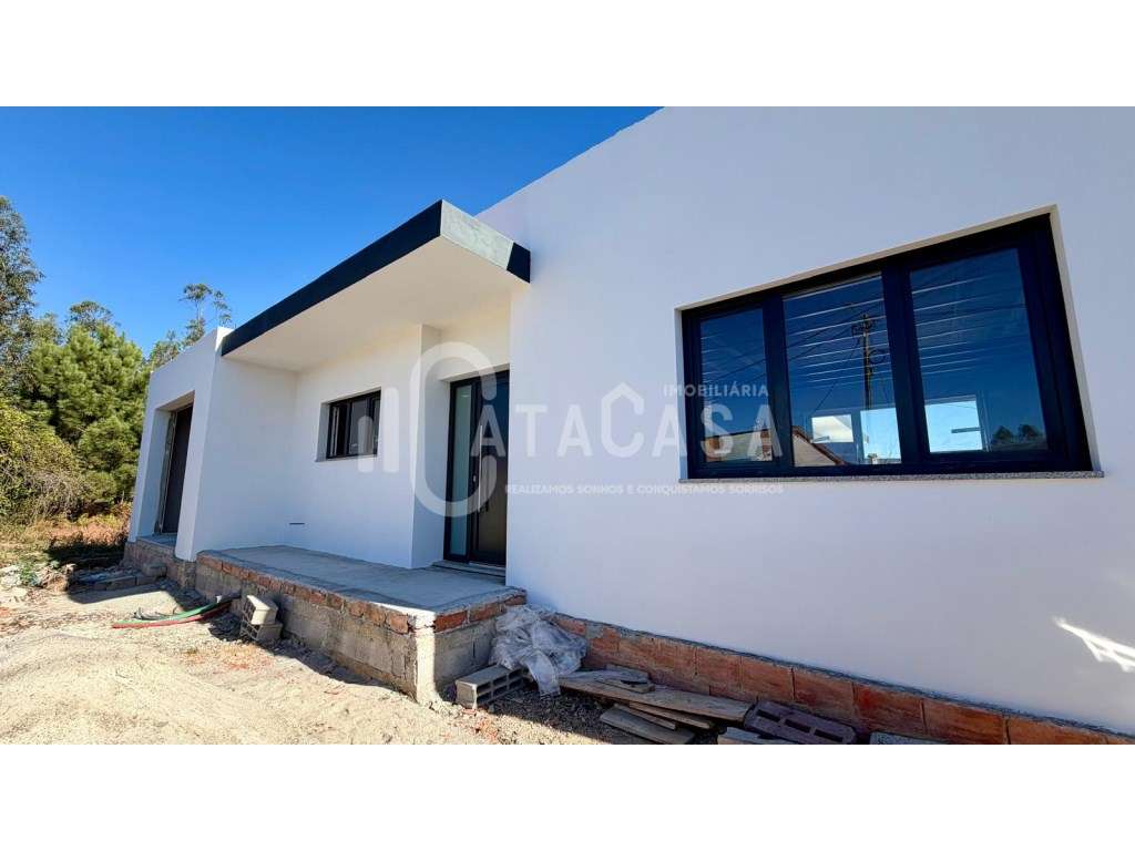 Moradia T3 Isolada Térrea Nova | Lote de 880 m² | A 8 km de Águeda - Grande imagem: 2/10