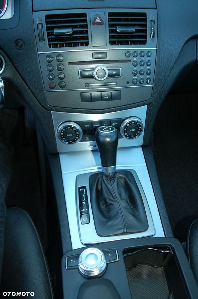 Mercedes-Benz Klasa C - 25