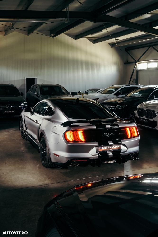 Ford Mustang 2.3 Eco Boost Aut. - 2