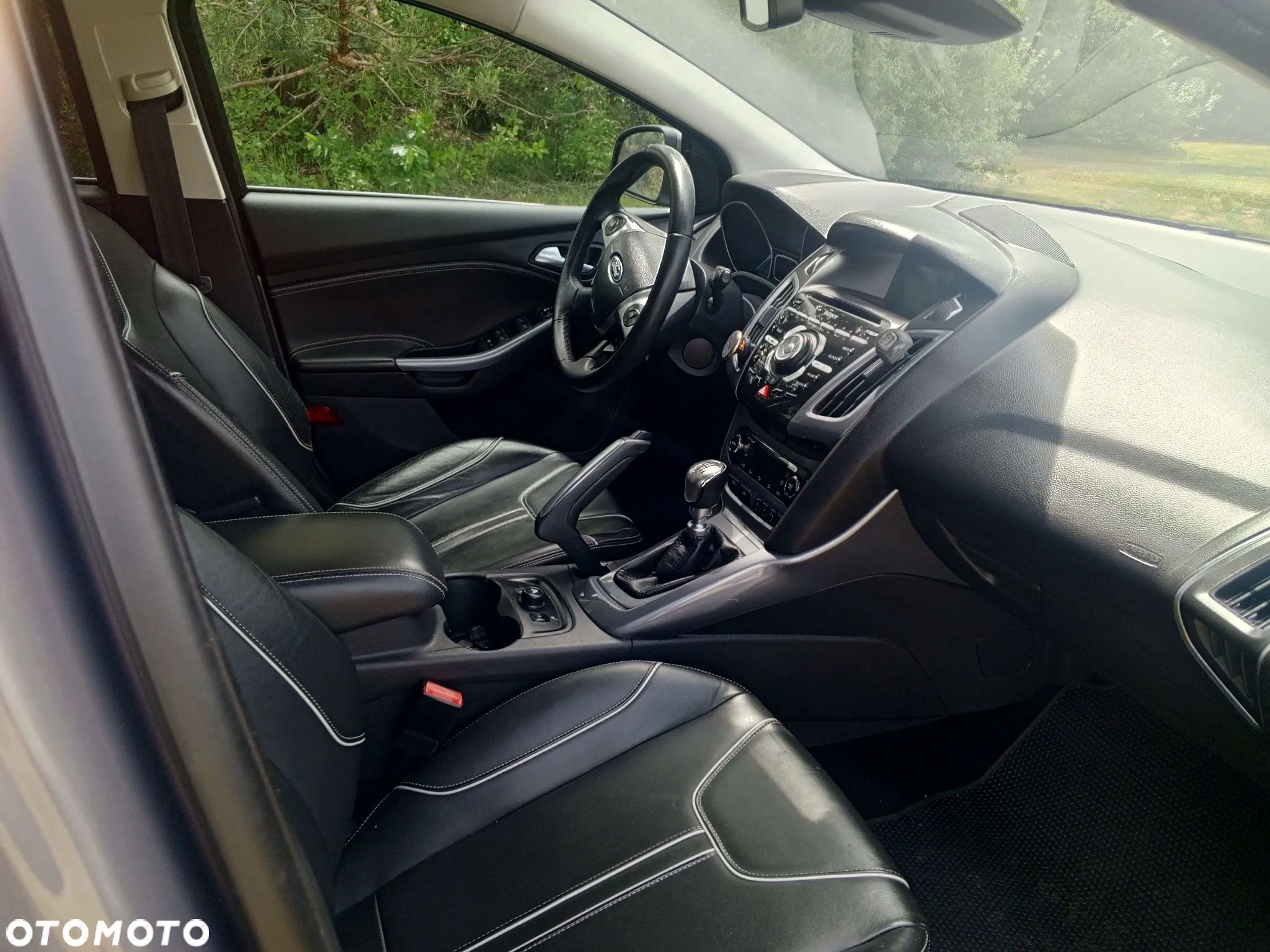 Ford Focus 1.6 EcoBoost Start-Stopp-System Titanium - 24