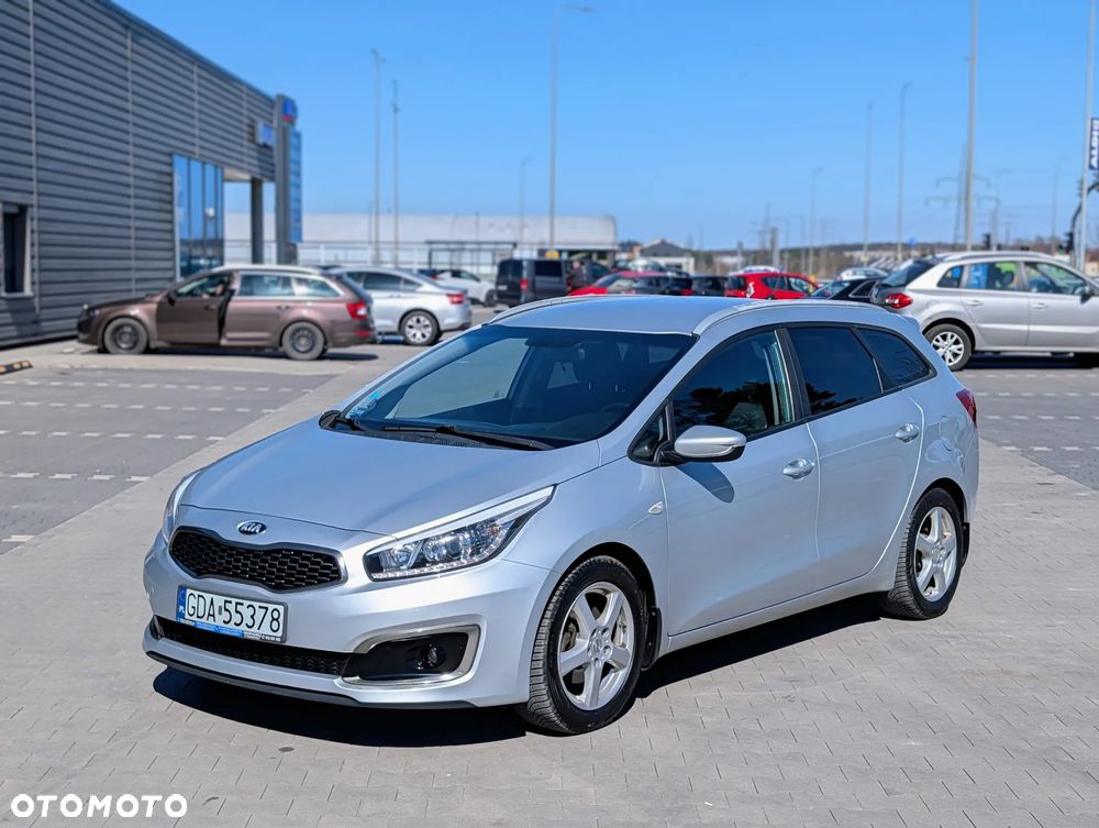 Kia Ceed 1.6 CRDi L Business Line - 1