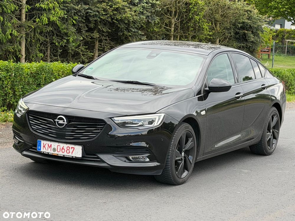 Opel Insignia 2.0 BiTurbo 4x4 Ultimate Exclusive - 1