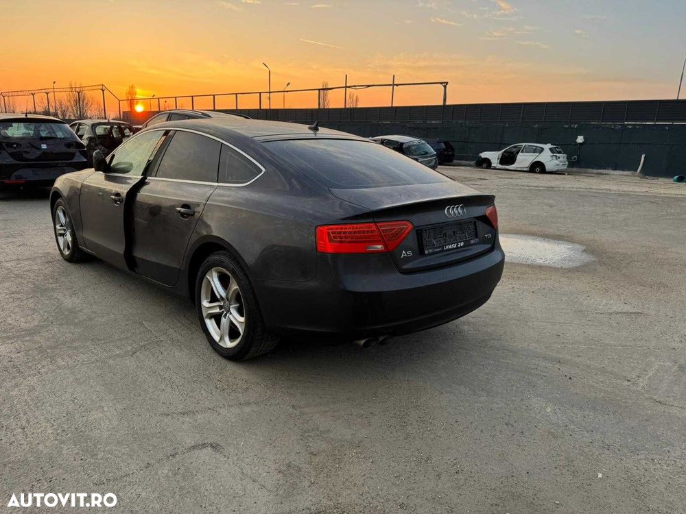 Dezmembrez audi a5 ,2013, 2.0 tdi 177 cp ,cod motor CGL - 3