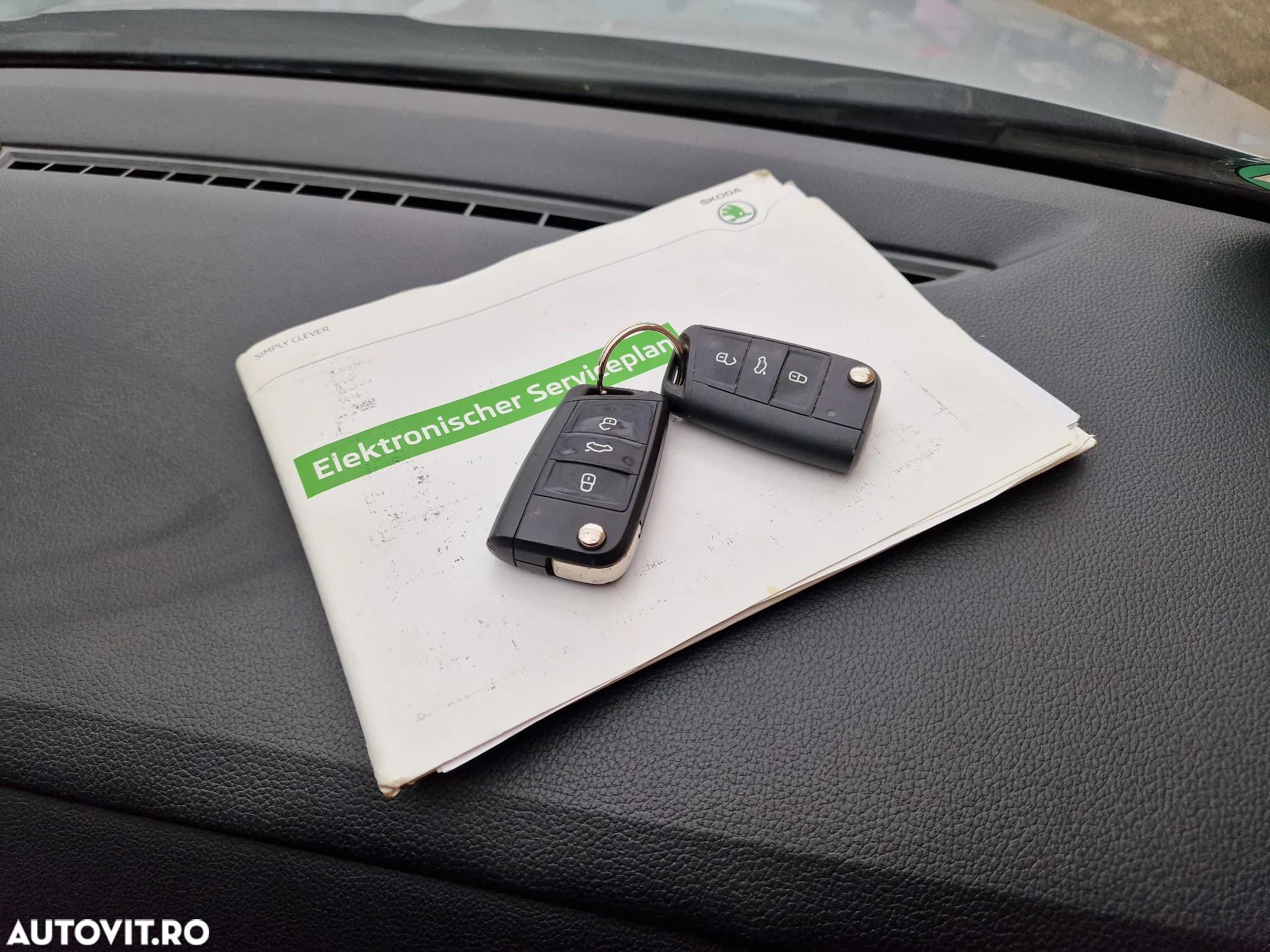 Skoda Octavia 2.0 TDI DSG Style - 24