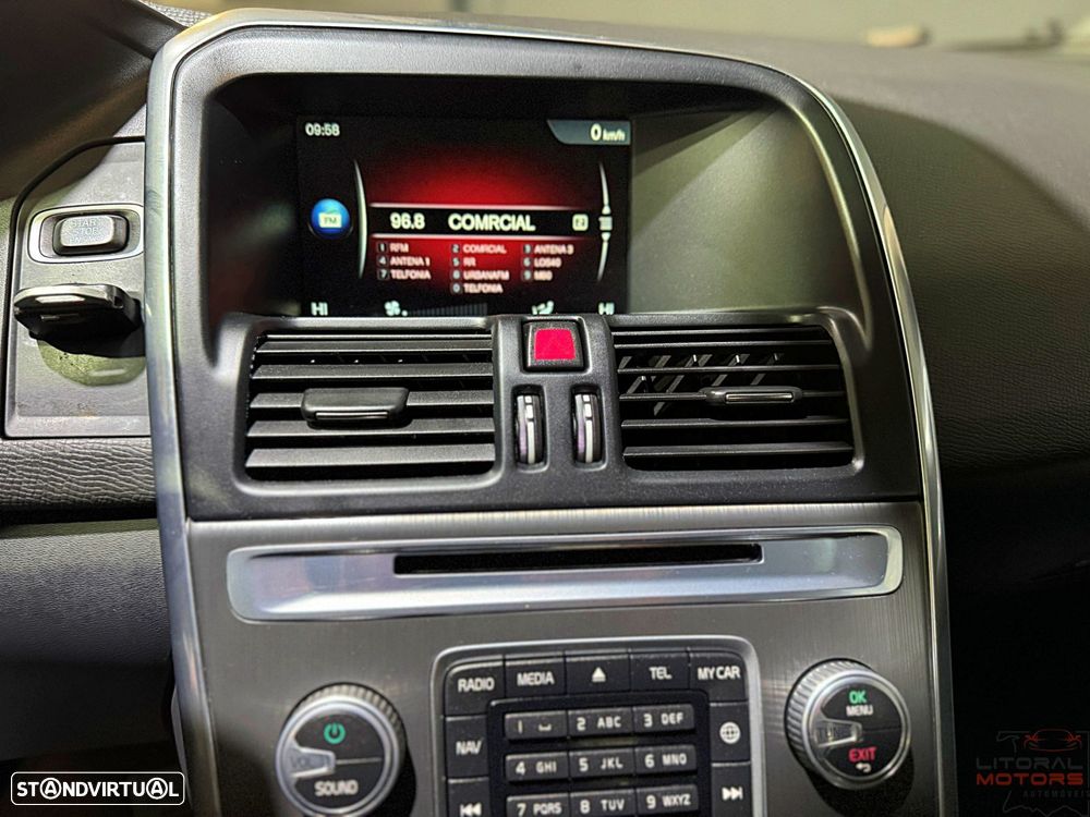 Volvo XC 60 2.0 D3 Momentum - 26