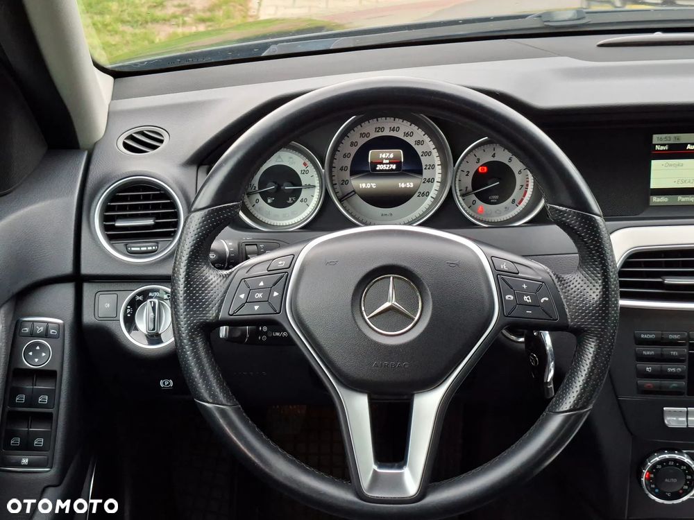 Mercedes-Benz Klasa C 180 Avantgarde - 26