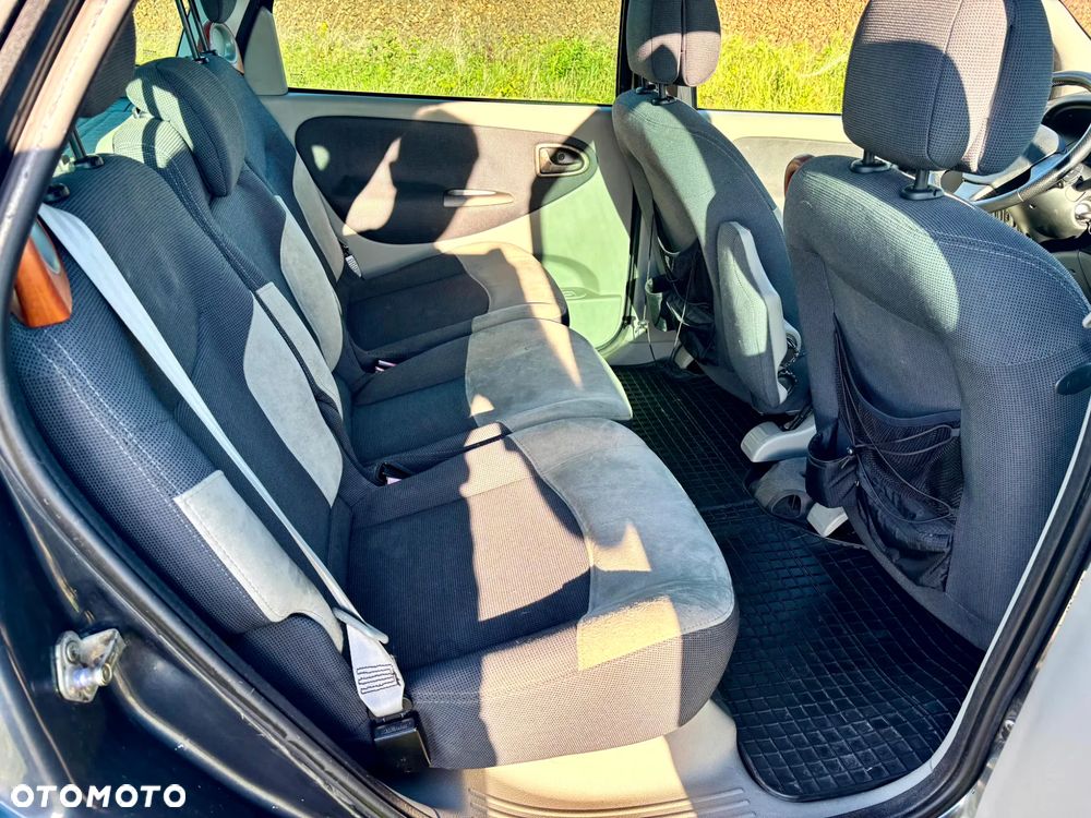 Renault Scenic - 10