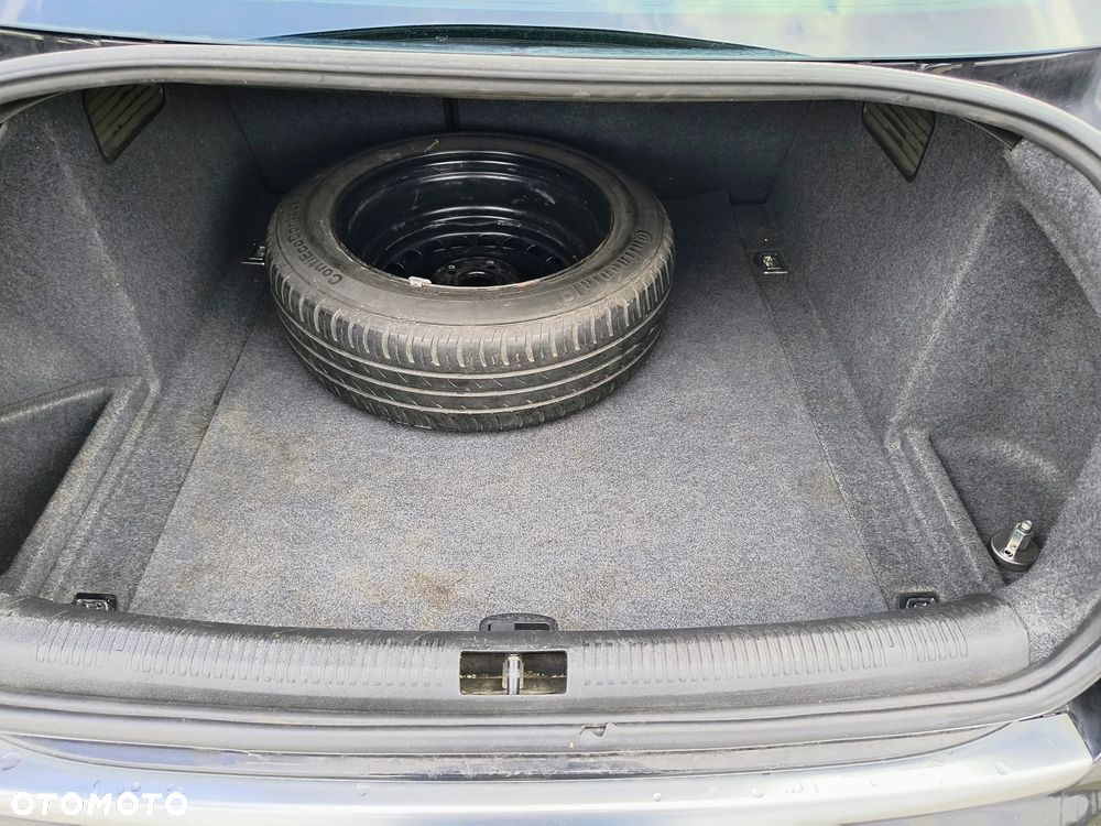 Audi A4 Limousine - 14