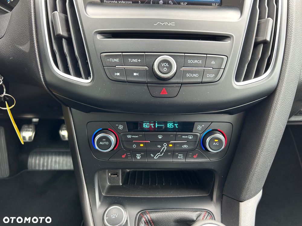 Ford Focus Turnier 1.5 EcoBoost Start-Stopp-System ST-Line - 28