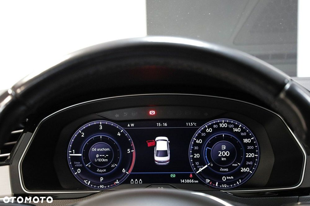 Volkswagen Passat - 15