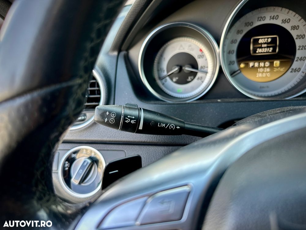 Mercedes-Benz C 250 T CDI DPF Automatik BlueEFFICIENCY Avantgarde - 17
