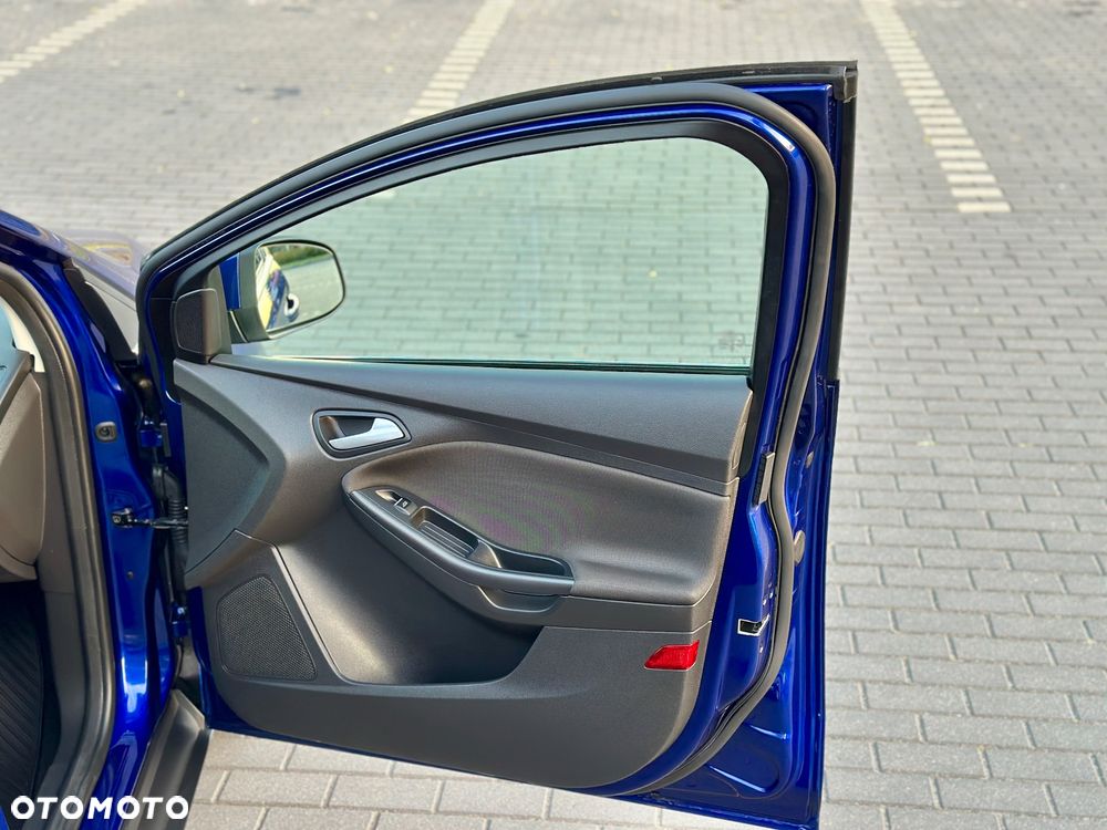 Ford Focus 1.0 EcoBoost Active Business - 24