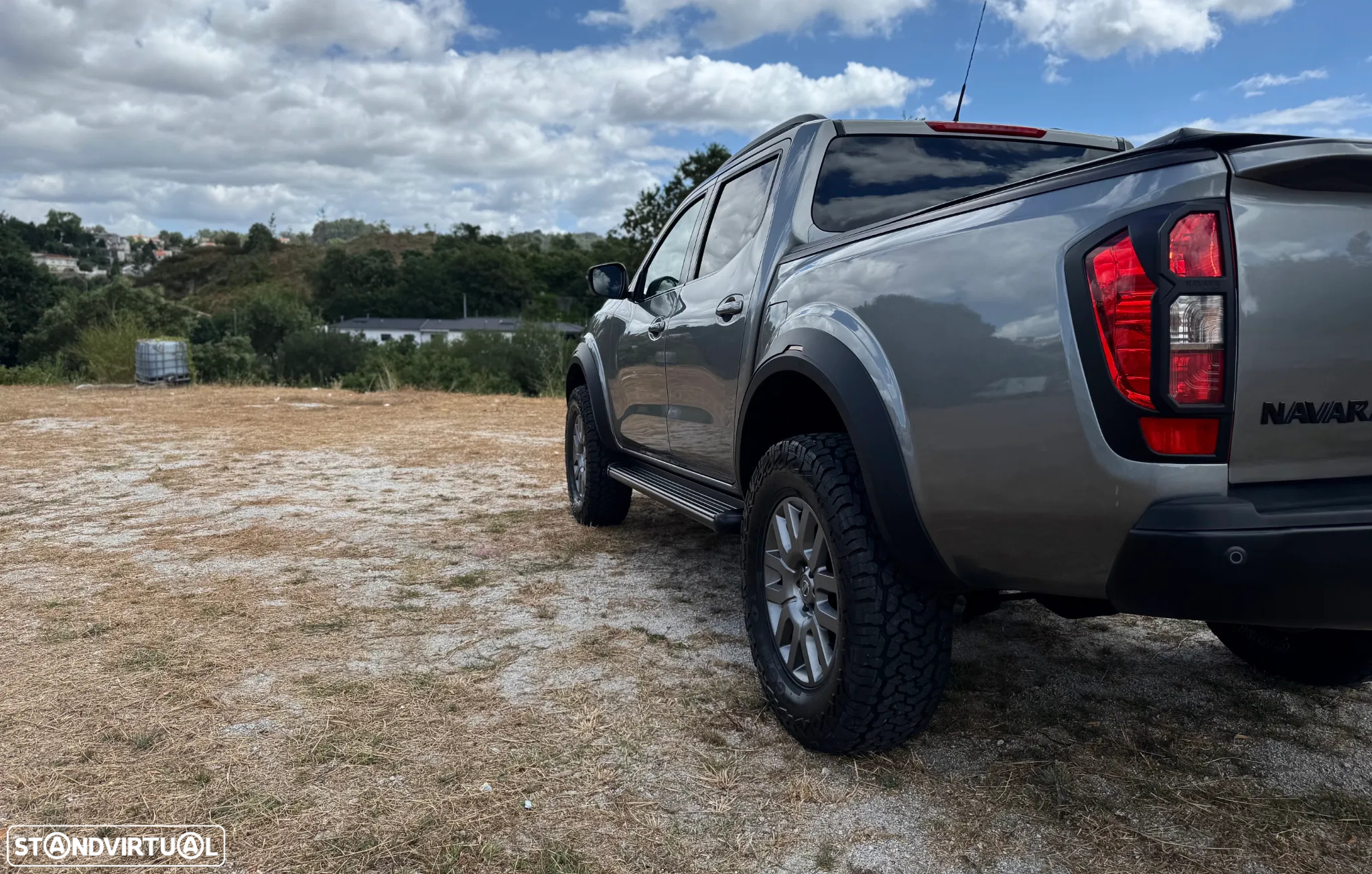 Nissan Navara 2.3 dCi CD 4WD Tekna Auto - 4