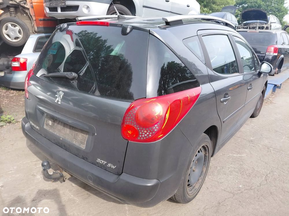 Na części: Peugeot 207  Rok 2007 Pojemność 1598 Moc 88 kw Benzyna - 3