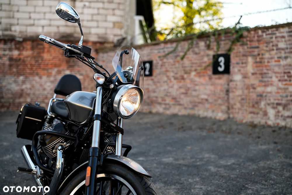 Moto Guzzi V9 - 18