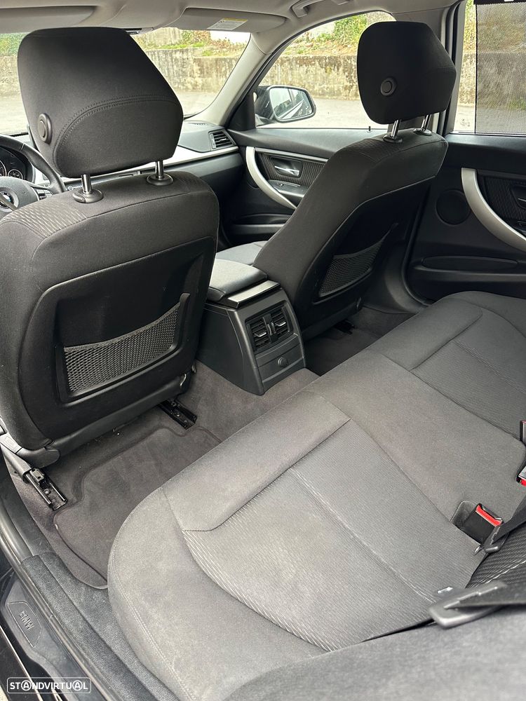 BMW 318 d Line Modern - 13